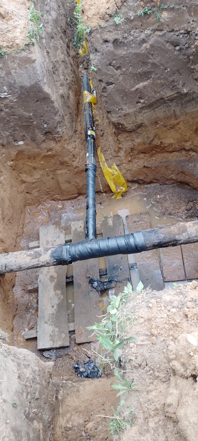 монтаж трубопроводов, водопровод, врезка в водопровод, подземная прокладка трубопроводов, приямок для врезки газопровода