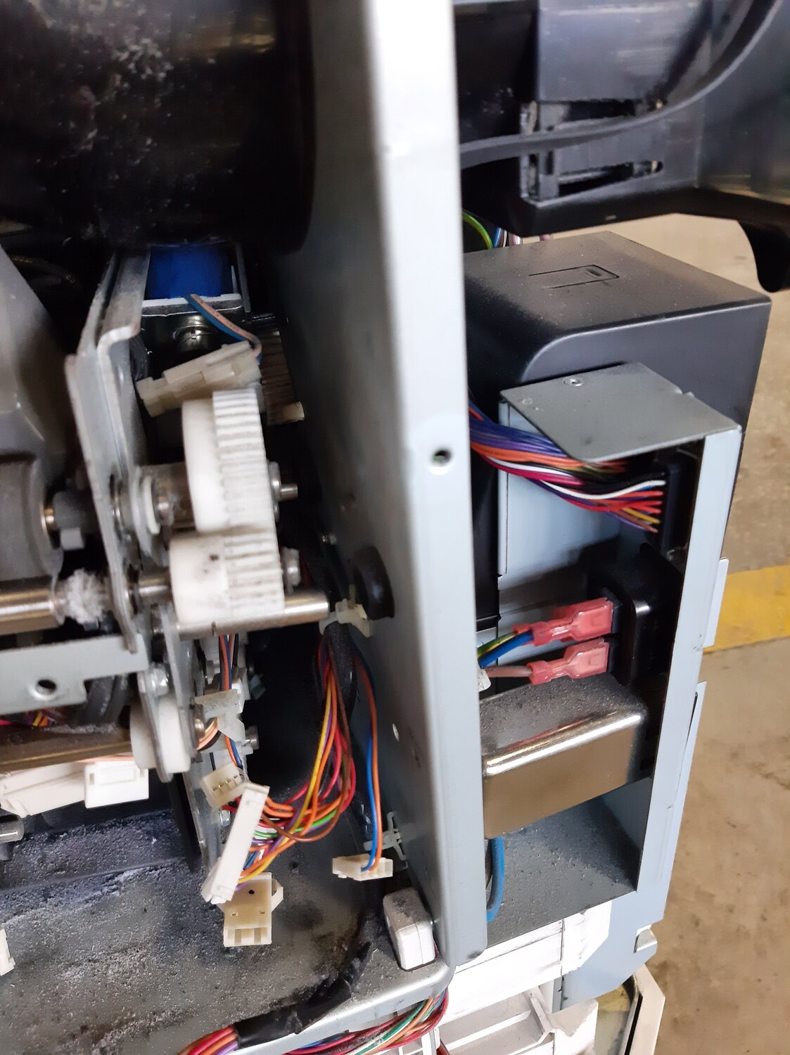 микроволновая печь lg mc-7849h, кофемашина bosch benvenuto b60, микроволновая печь lg, микроволновка панасоник инверторная nn gd 376, микроволновка panasonic nn-st338m