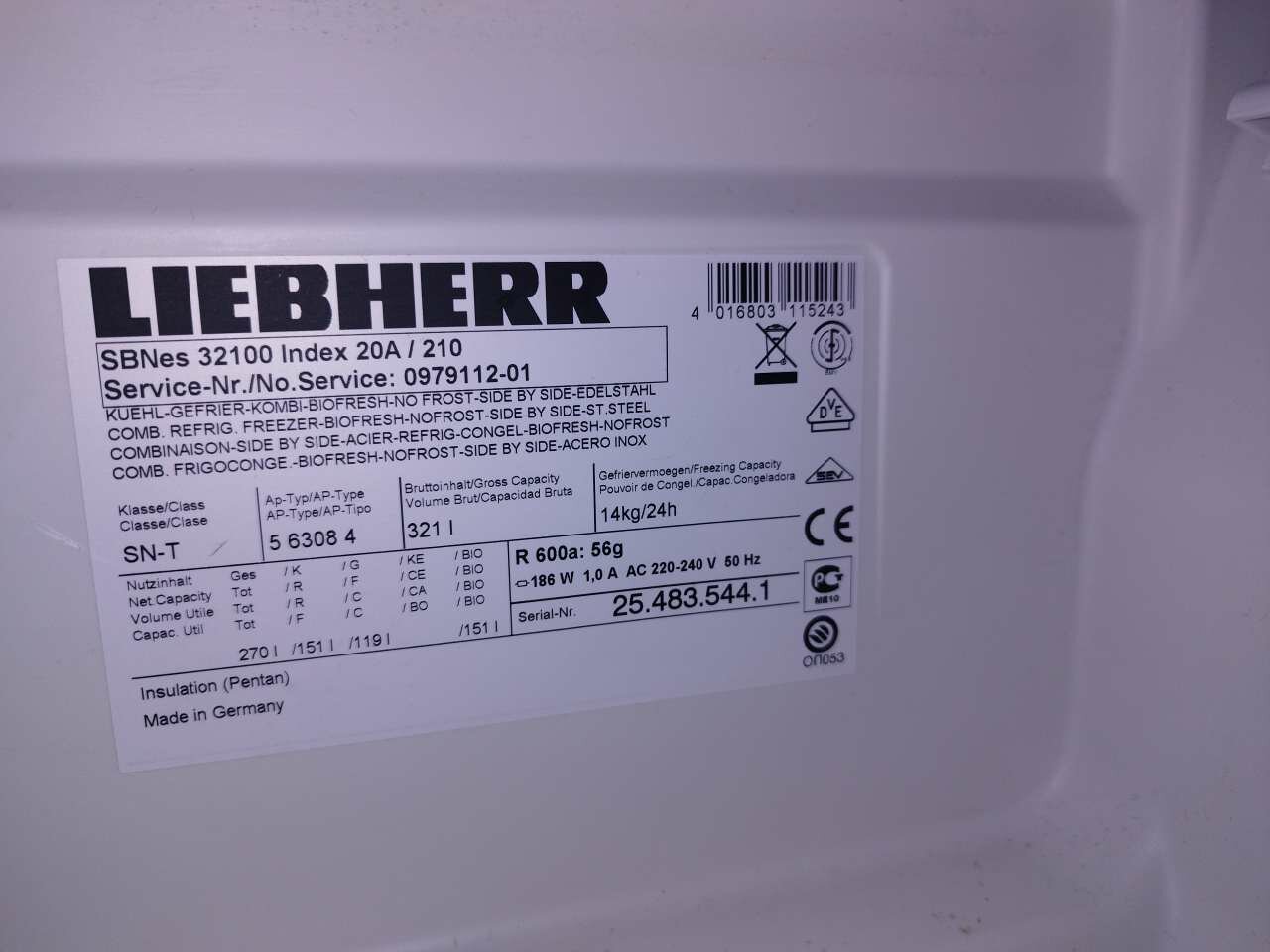 холодильник liebherr, мощность холодильника либхер в квт, холодильник либхер, холодильник liebherr потребляемая мощность вт, морозильная камера liebherr