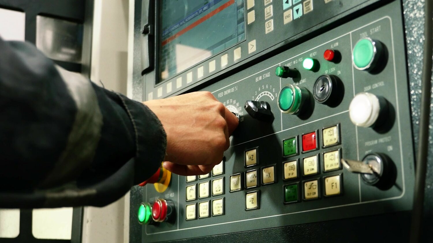 станок чпу фанук, fanuc чпу станок, оператор чпу, стойка фанук чпу, станки чпу