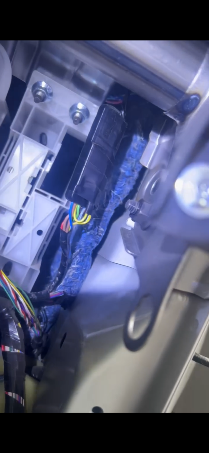 блок глонасс камри 50, блок сигнализации, подключение сигнализации, установка сигнализации, toyota camry xv70 блок иммобилайзера