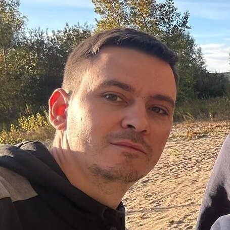 Роман Толстошеев