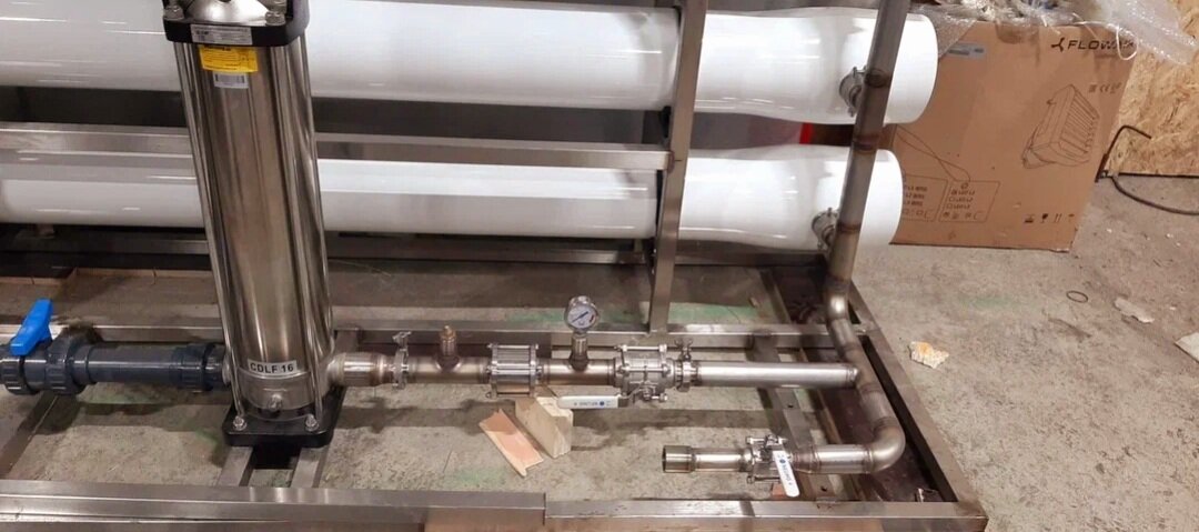 reverse osmosis, оборудование для очистки воды, edi-скоба для фиксации в лабораторной установке очистки воды ultra clear, промышленные фильтры для воды, 3-6 t/h водоподготовка