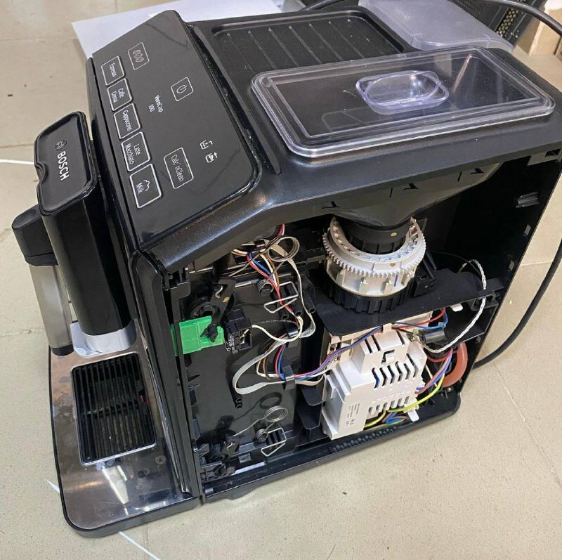 разбираем кофемашину delonghi, кофемашина delonghi, разобрать кофемашину делонги, кофеварка delonghi, газовый генератор