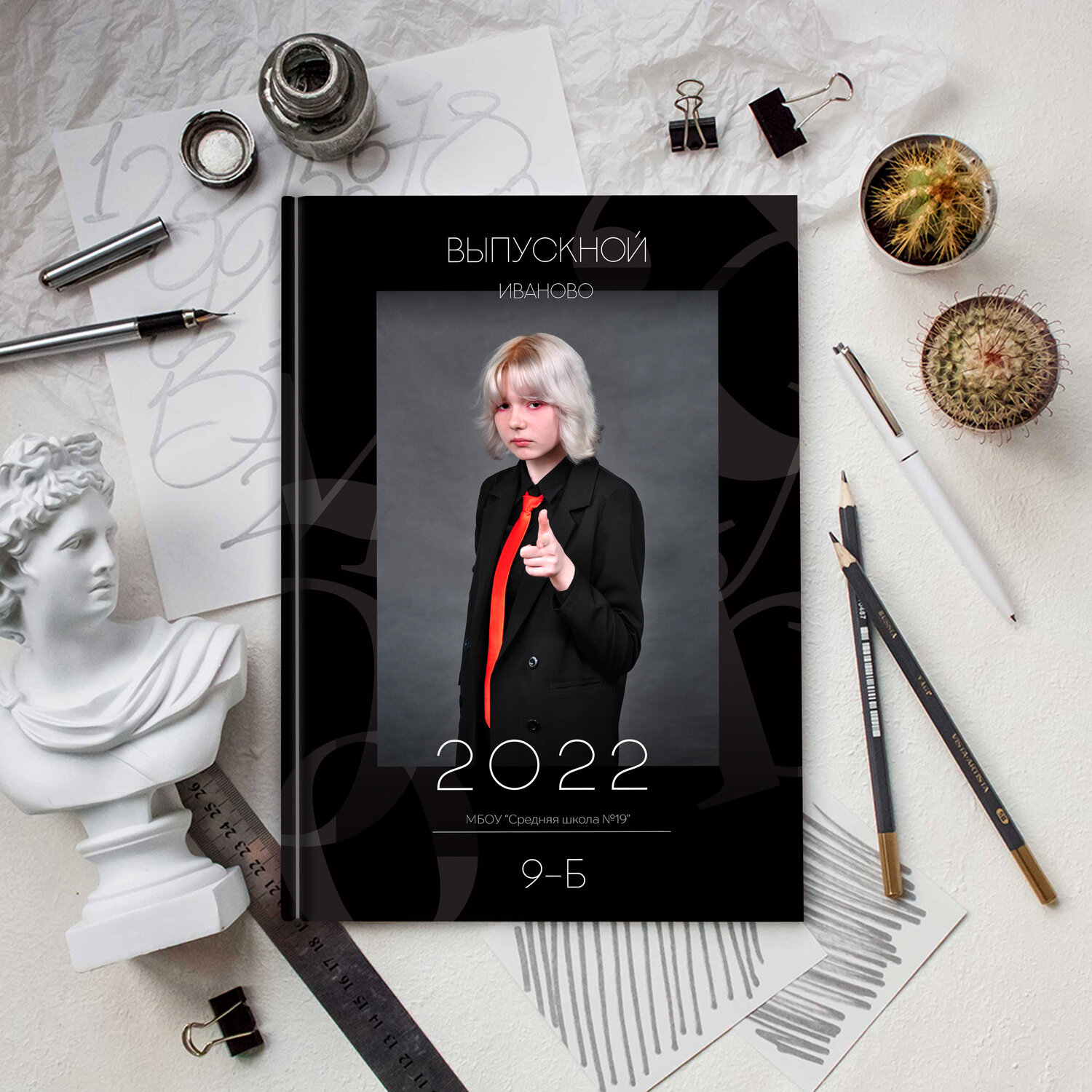 выпускной, выпускные фотокниги, шаблоны фотокниг, девушка, мокапы для фотокниг