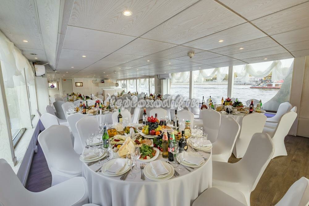 теплоход благодать москва, теплоход благодать, теплоход благодать банкет, банкетный зал теплоход альянс, банкетный теплоход жемчужина