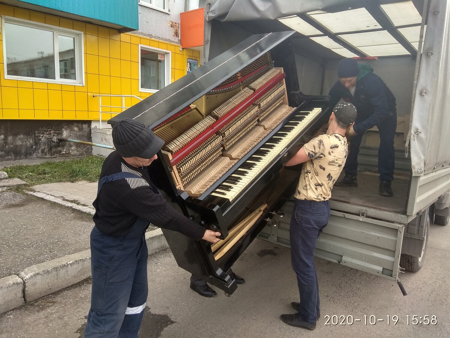 грузчики пианино, утилизация пианино, перевозка пианино, пианино рояль, подъем пианино