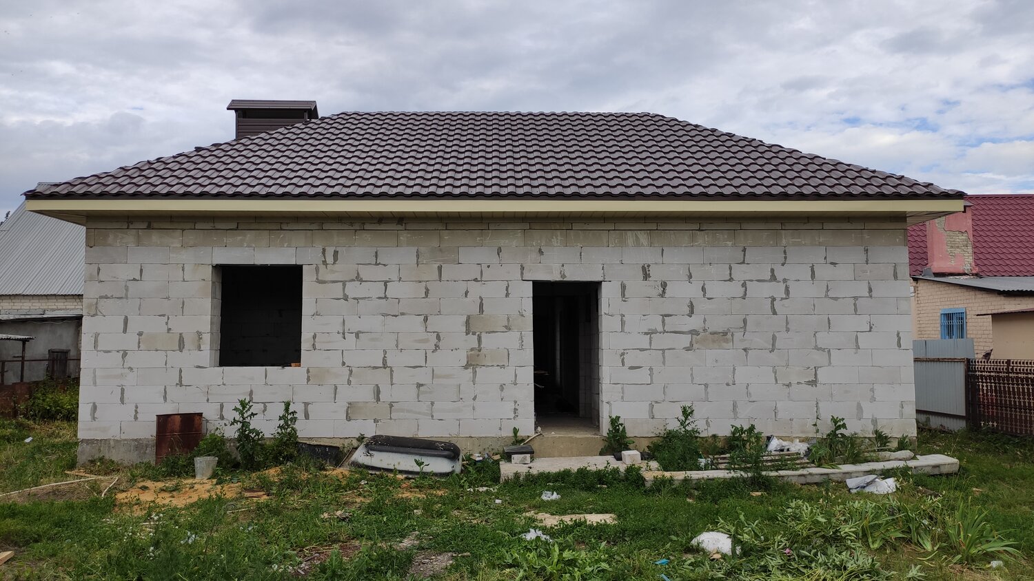 строительство загородного дома, одноэтажный дом из пеноблоков, одноэтажный дом из газобетонных блоков, дом из газобетона, домик из пеноблоков