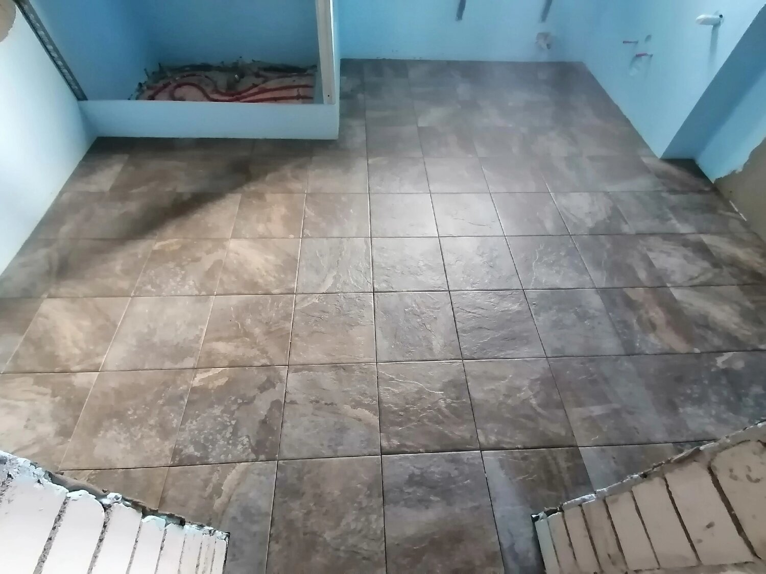 плитка, кафель на пол, кафель, плитка на пол, укладка керамогранита