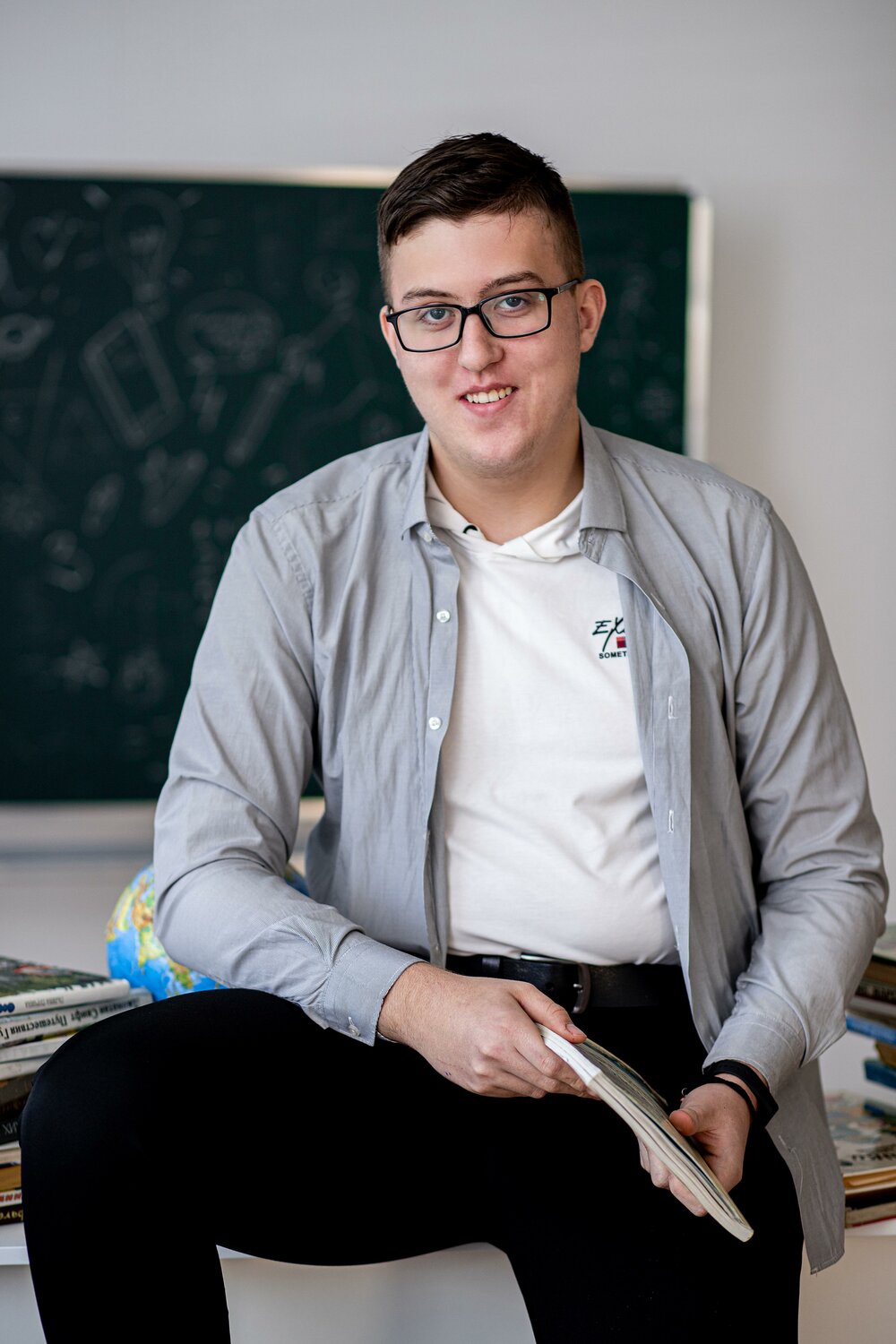 человек, мужчина, дмитрий карпачёв школа мастер класс, илья попов, эрик онлайн репетитор