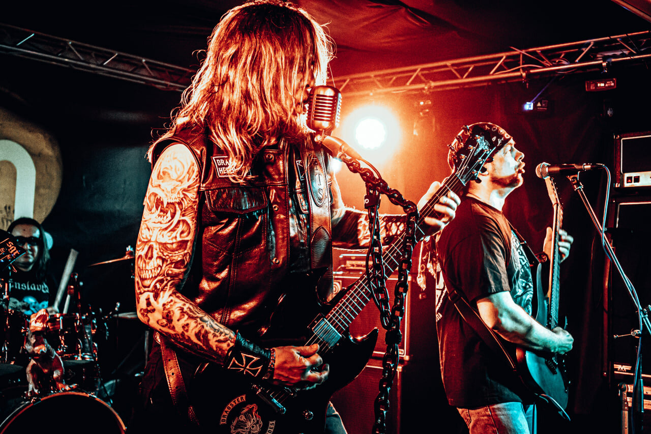 парень, suicide silence гитарист, behemoth концерт, дэт метал, концерт