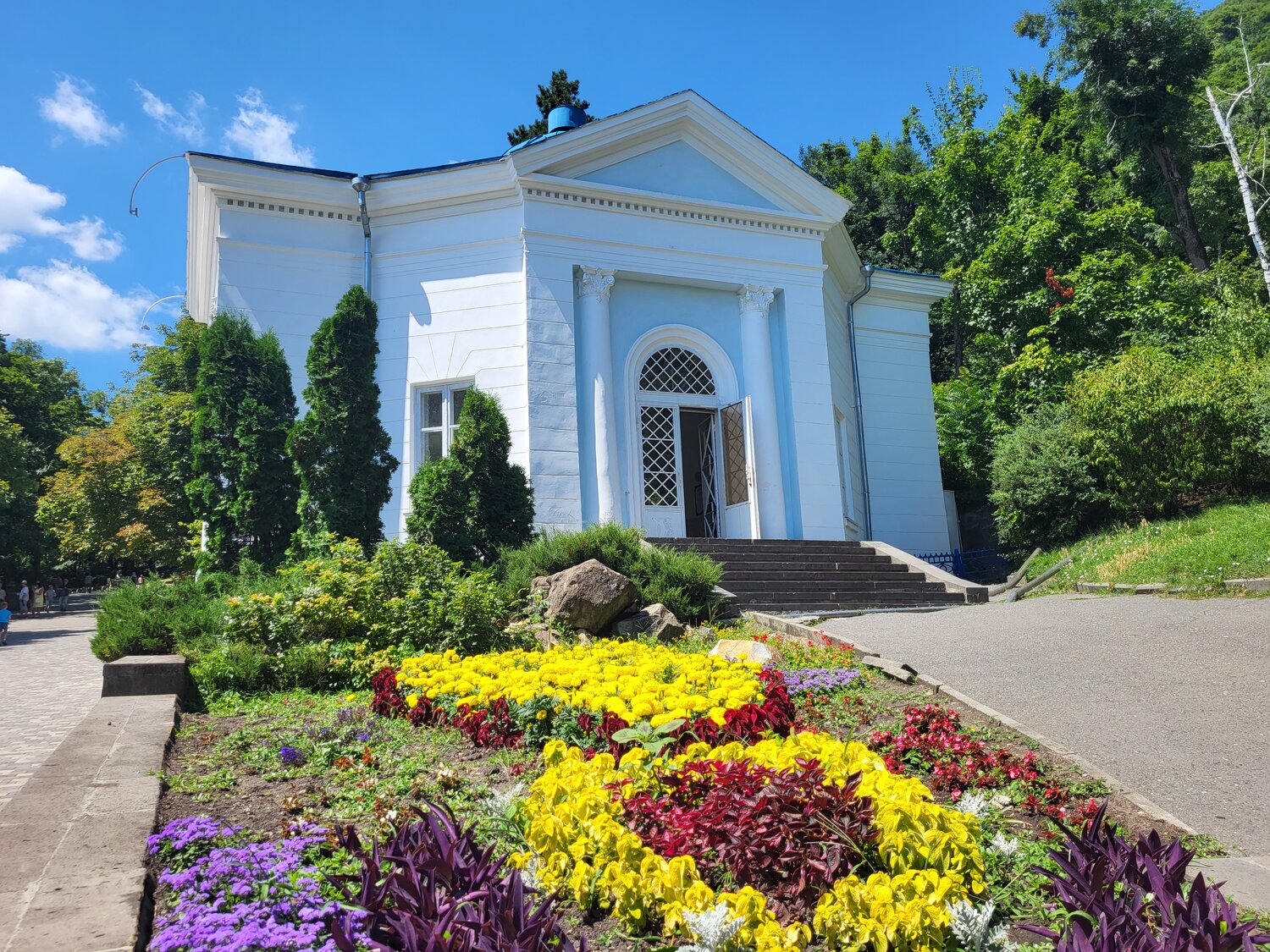 славяновский бювет железноводск, железноводск славяновский источник, славяновский источник железноводск парк здоровья, железноводск, курортный парк железноводск