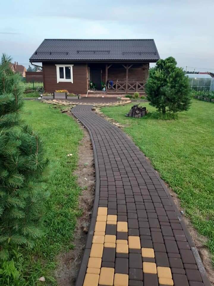 тротуарная плитка для дорожек, тротуарная плитка перед домом, тротуарная плитка брусчатка, мощение тротуарной плиткой, дорожки из брусчатки