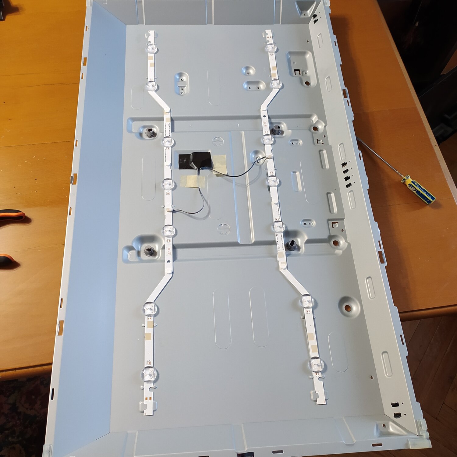 планки подсветки для телевизора philips 32phs4012/12, led подсветка для телевизора, лэд подсветка телевизора самсунг 32, телевизор самсунг ue40es6307, лед подсветка для телевизора