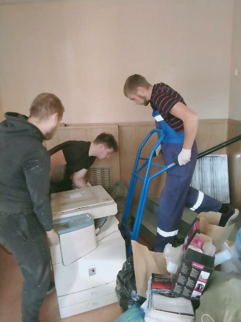 приспособления для грузчиков, в школе, уборка, техника, уборка школьного кабинета