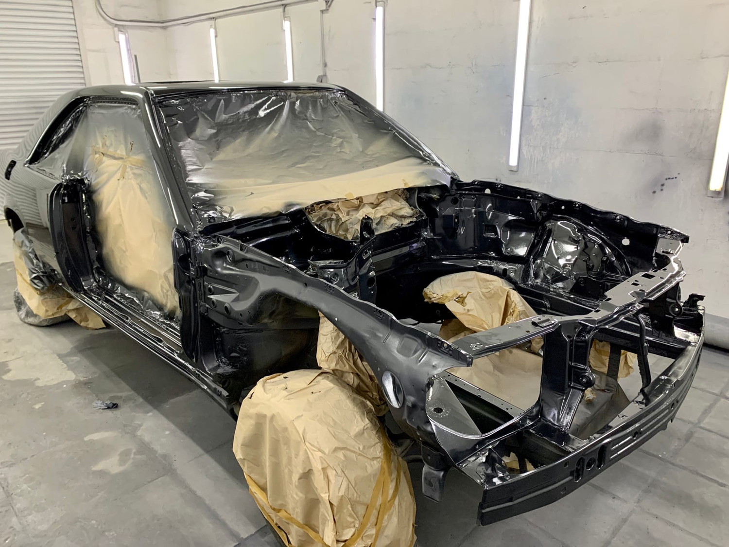кузов, разобранный автомобиль, автомобиль, кузов машины, w124 кузов распил