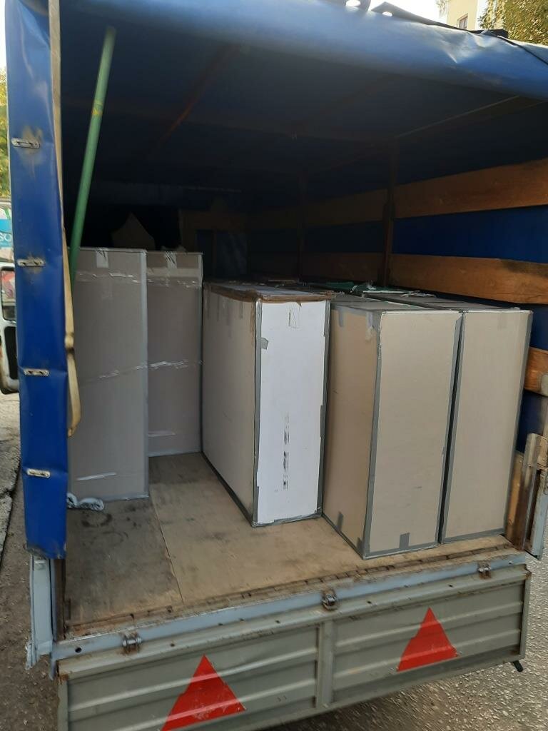кузов газели для перевозки мебели, квартирный переезд, газель фургон, погрузка ящиков в контейнер, паллеты газель 4м