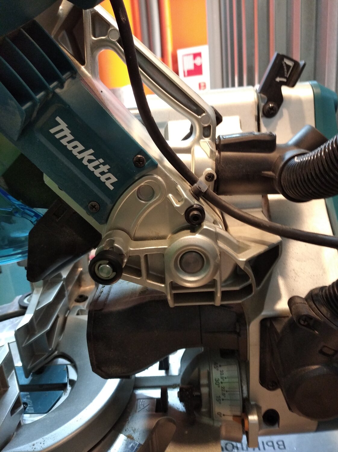 макита лс 1019, торцовочная пила makita, торцовка макита ls1219, makita ls1019l, макита 1219 пылеудаление
