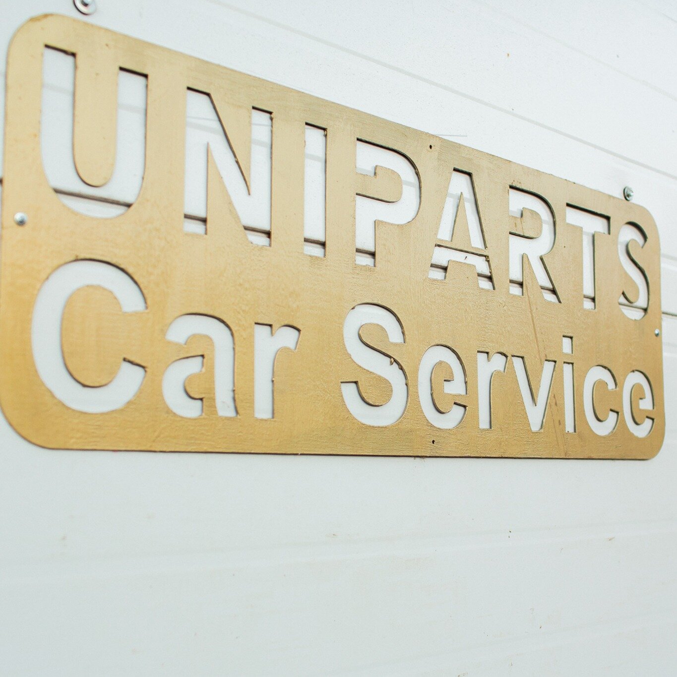 Uniparts
