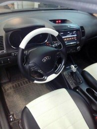руль автомобиля, kia rio 2012 руль, черный руль в светлом салоне, оплетка на руль пассат сс бежевый с черным, руль лексус gx470