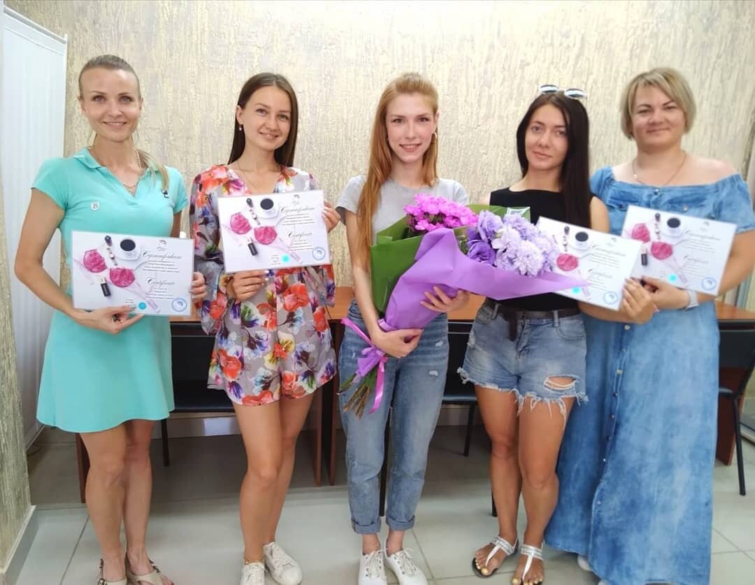выпускной творчество, выпускницы колледжа моделей, выпускной школа, девочка, выпускники
