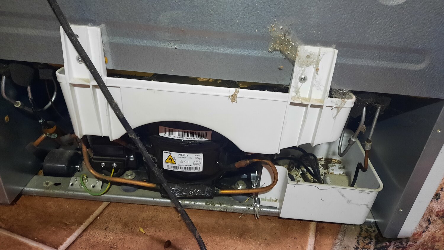 холодильник, двухкамерный холодильник, морозильная камера атлант ctb87h5, холодильник индезит, холодильник сименс