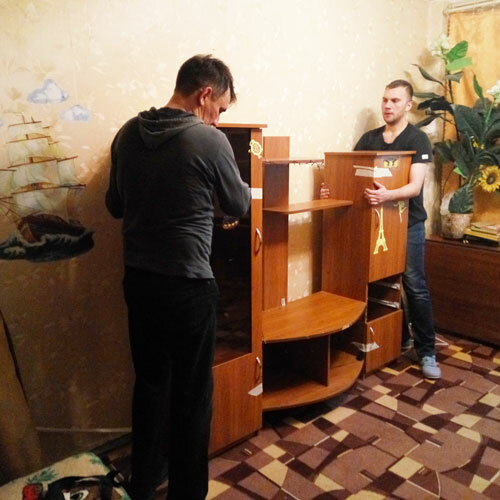 судебный участок, в суде, из зала суда, мебель, столярная