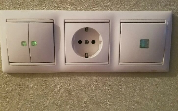 legrand valena 774370, 16а, розетки легран коллекция valena, розетки и выключатели, шнайдер уника розетки и выключатели, розетки в одной рамке