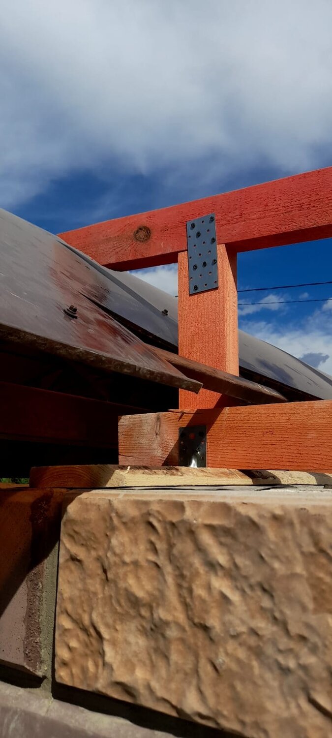 крепление мауэрлата, крепление стропил к мауэрлату, бруса под мауэрлат 200х200, узел крепления стропил к мауэрлату, устройство мауэрлата