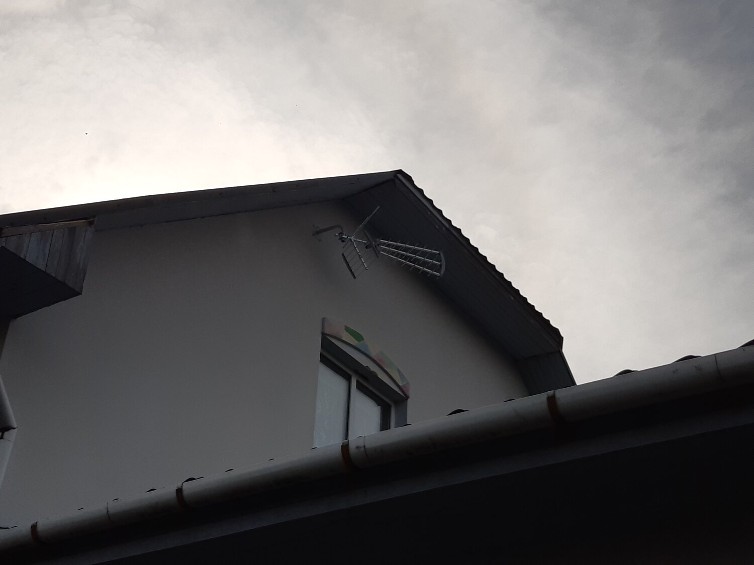 дом, крыша, крыша многоквартирного дома, жилой дом, частный дом