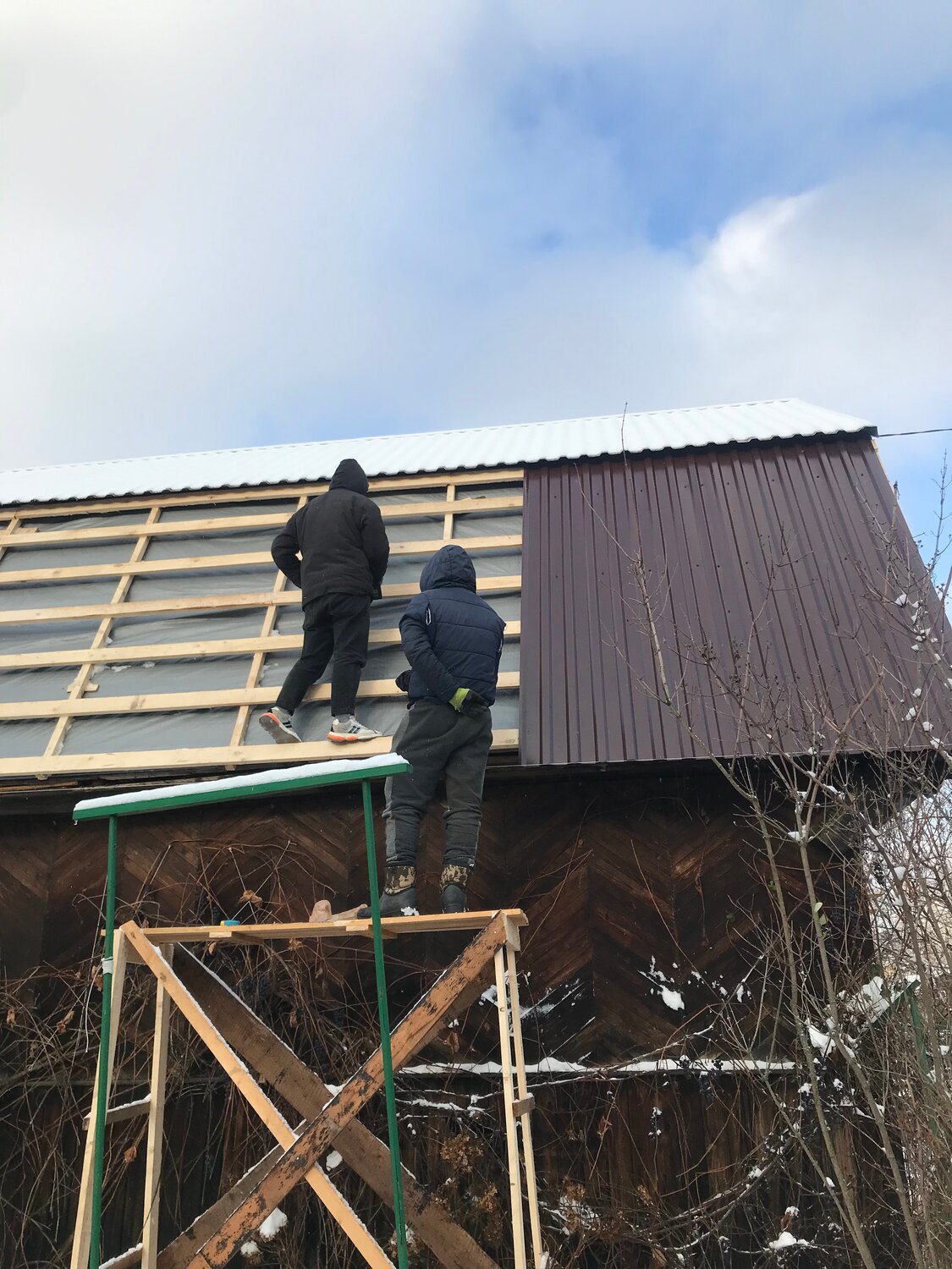ондулин на крыше, монтаж кровли, кровля крыши, кровли, кровля крыши профнастилом