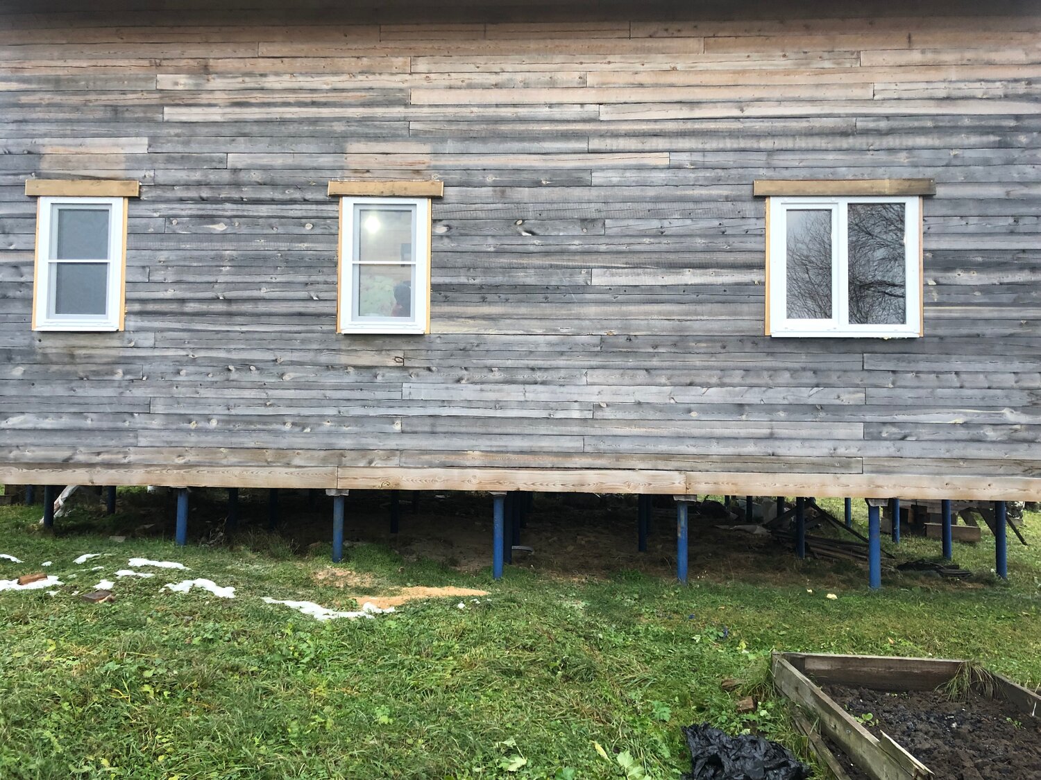 фундамент на винтовых сваях, дом на винтовых сваях, дом на сваях, дом на свайном фундаменте, свайно винтовой фундамент