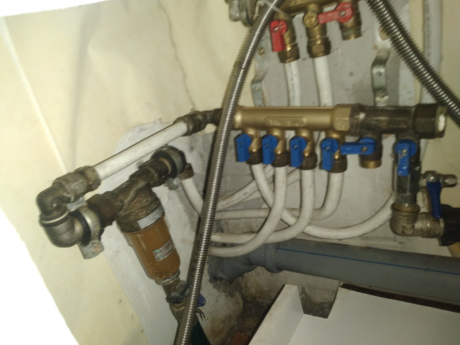 разводка труб, отопление водоснабжение, монтаж водопровода, коллекторная разводка труб ппр, сантехнические работы