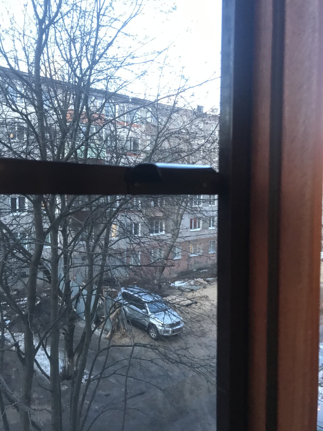 во дворе дома, мебель, улица, во дворе, квартира вторичка