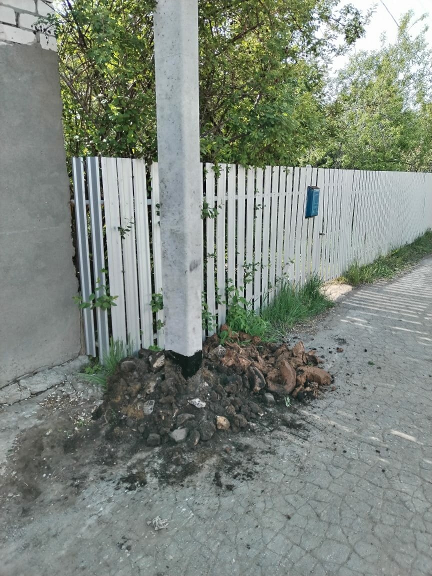 фундамент для забора, забор, столбы для забора, металлические столбы для забора, бетонные столбы для забора