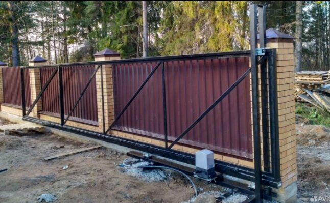 ворота откатные 3110, откатные ворота, забор из профнастила с откатными воротами, откатные ворота и калитка, откатные ворота 4м