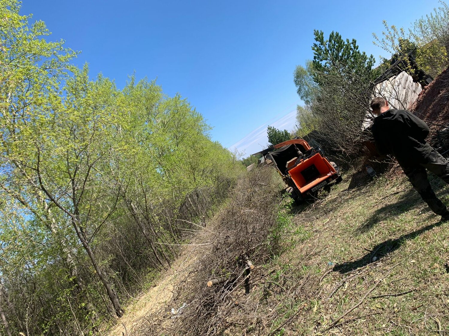pt-300 мульчер, мебель, дорога, участок, самоходный мульчер