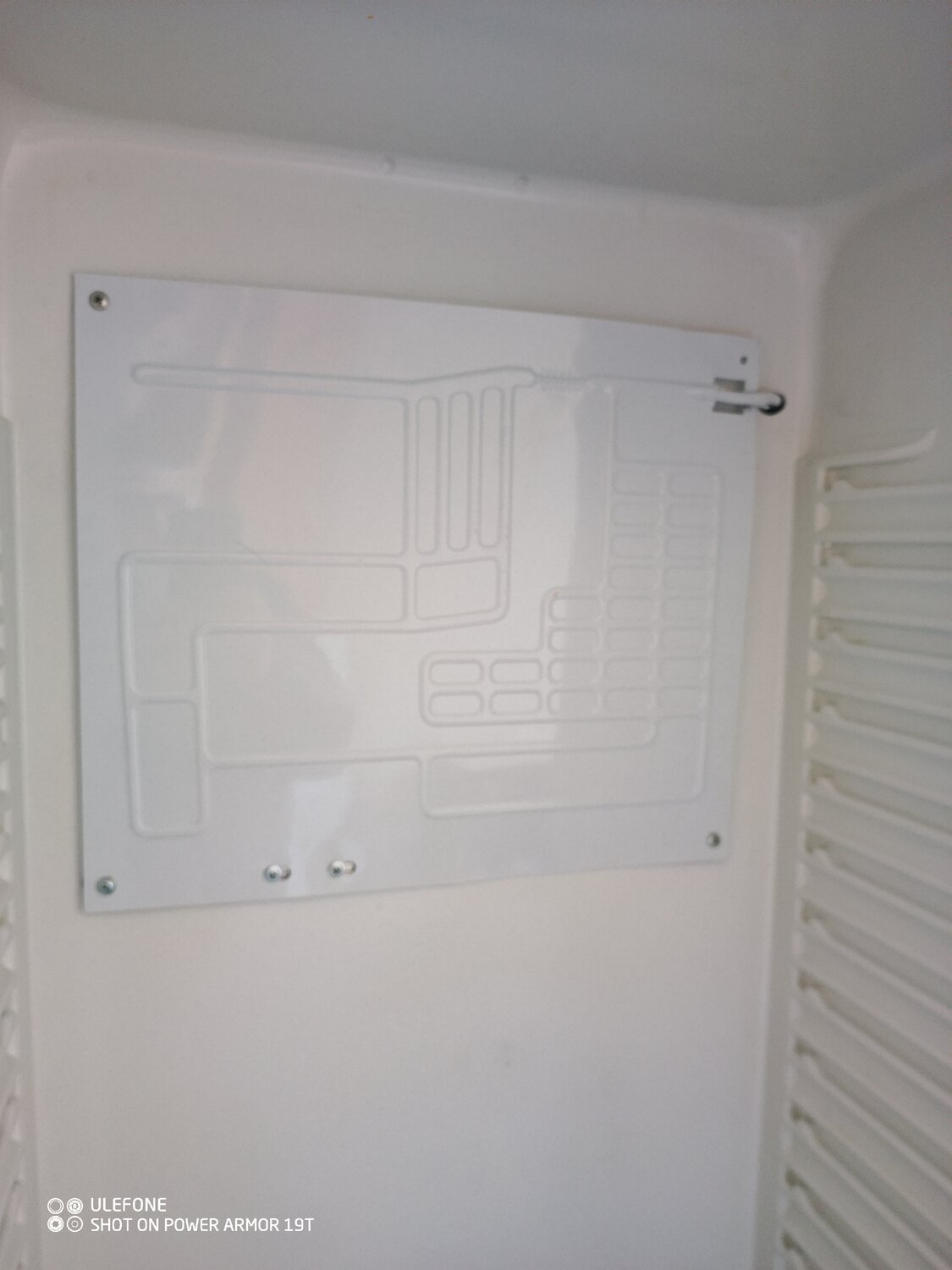 навесной испаритель для холодильника, навесной испаритель для холодильника индезит, испаритель холодильника, холодильник, навесной испаритель на холодильник атлант