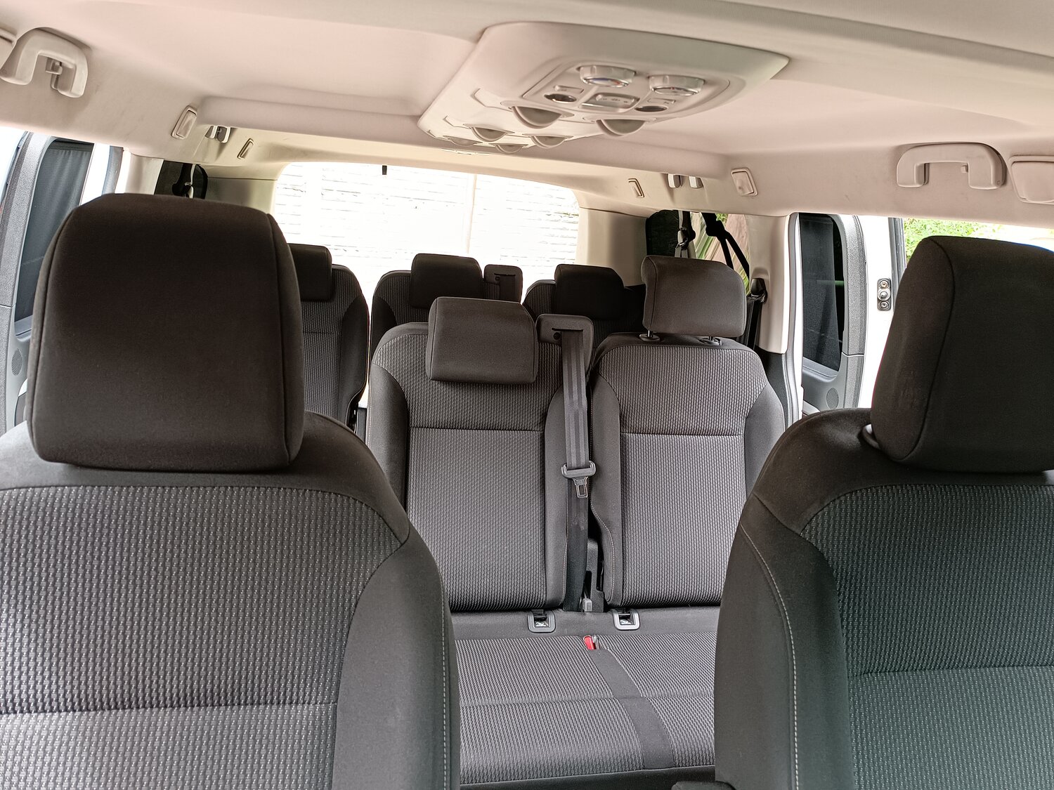 toyota noah 2015, хендай гранд старекс, хендай гранд, hyundai grand starex 2021, автомобиль минивэн