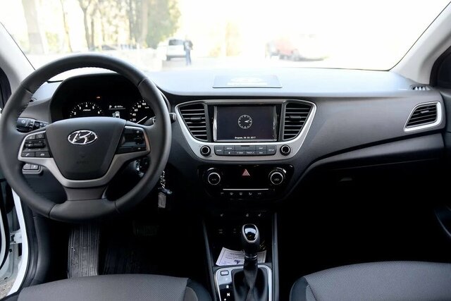 хендай солярис 2018 салон, хендай солярис грета, hyundai solaris ii, хендай солярис элеганс 2021, Kia Quoris