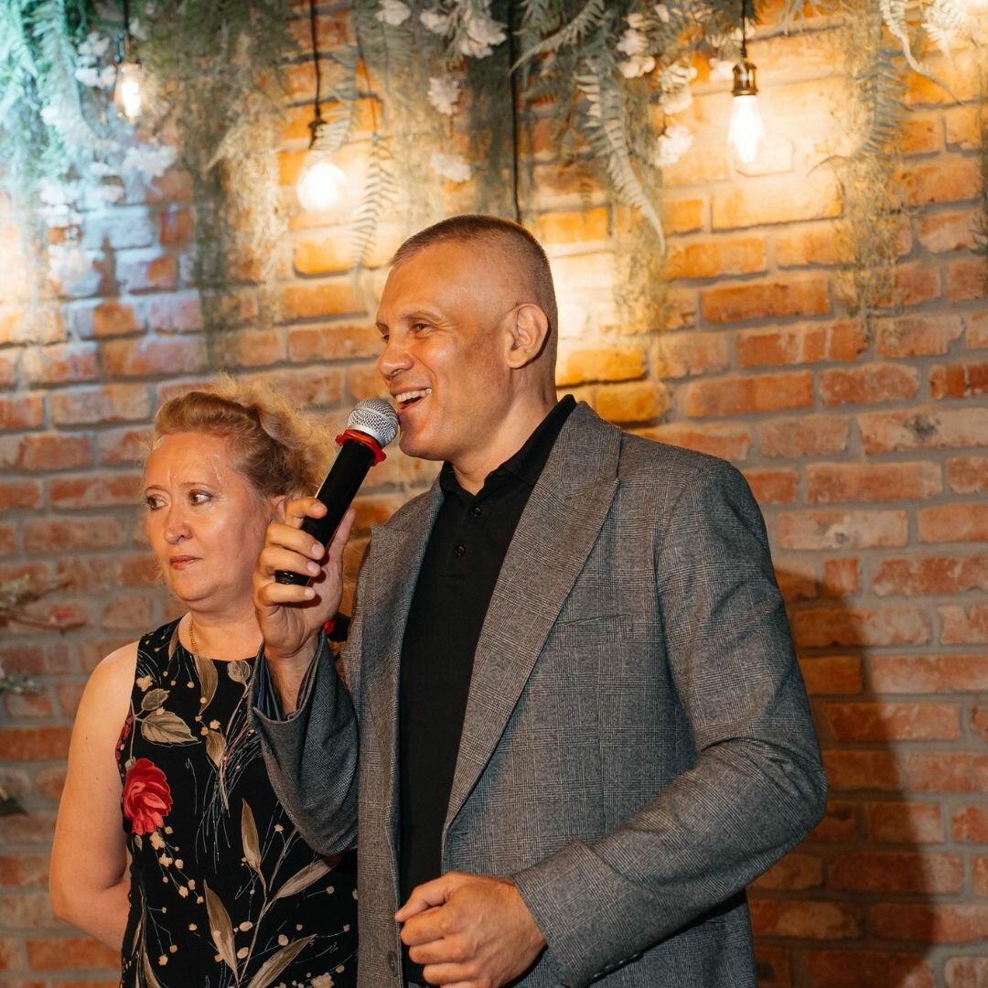 мужчина, юрий чекан, ведущий праздников, бизнесмены ставрополя, оганес григорян камеди