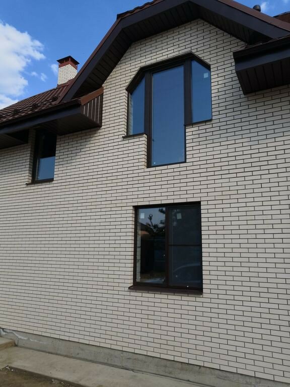 воротынский кирпич белый жемчуг руст, облицовочный кирпич для фасада, дома из белого кирпича, лср кирпич облицовочный серый, облицовочный кирпич светлый