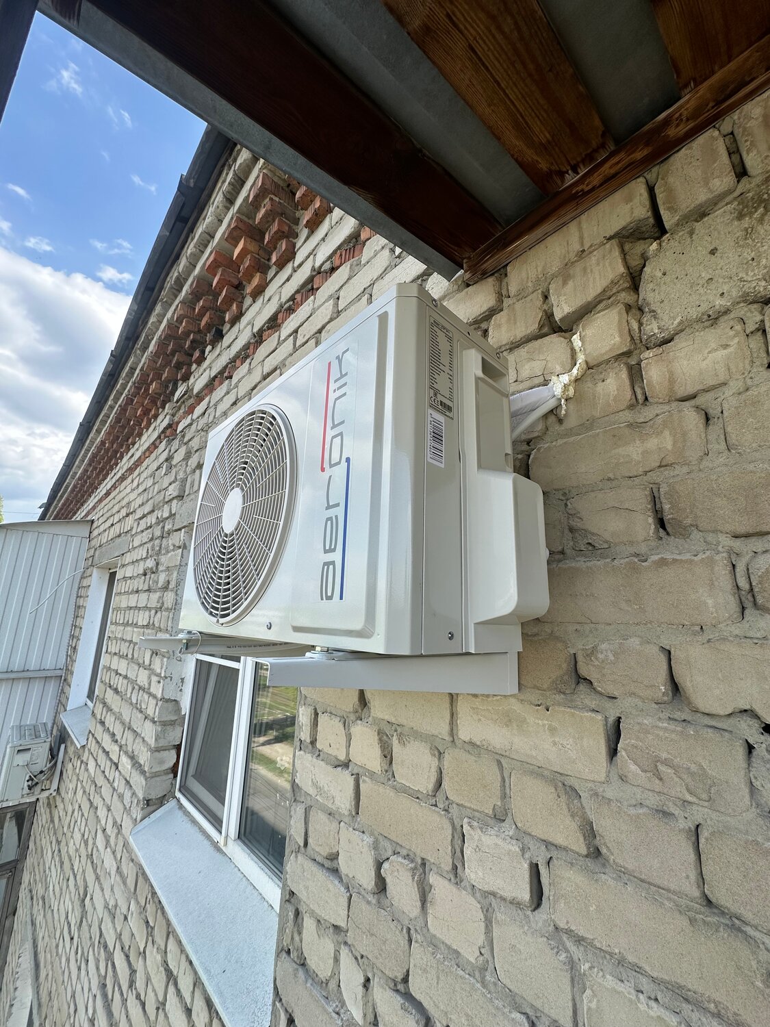 кондиционер наружный блок, кондиционер внешний блок, кондиционер, кондиционер наружный блок newtek, кондиционер на доме