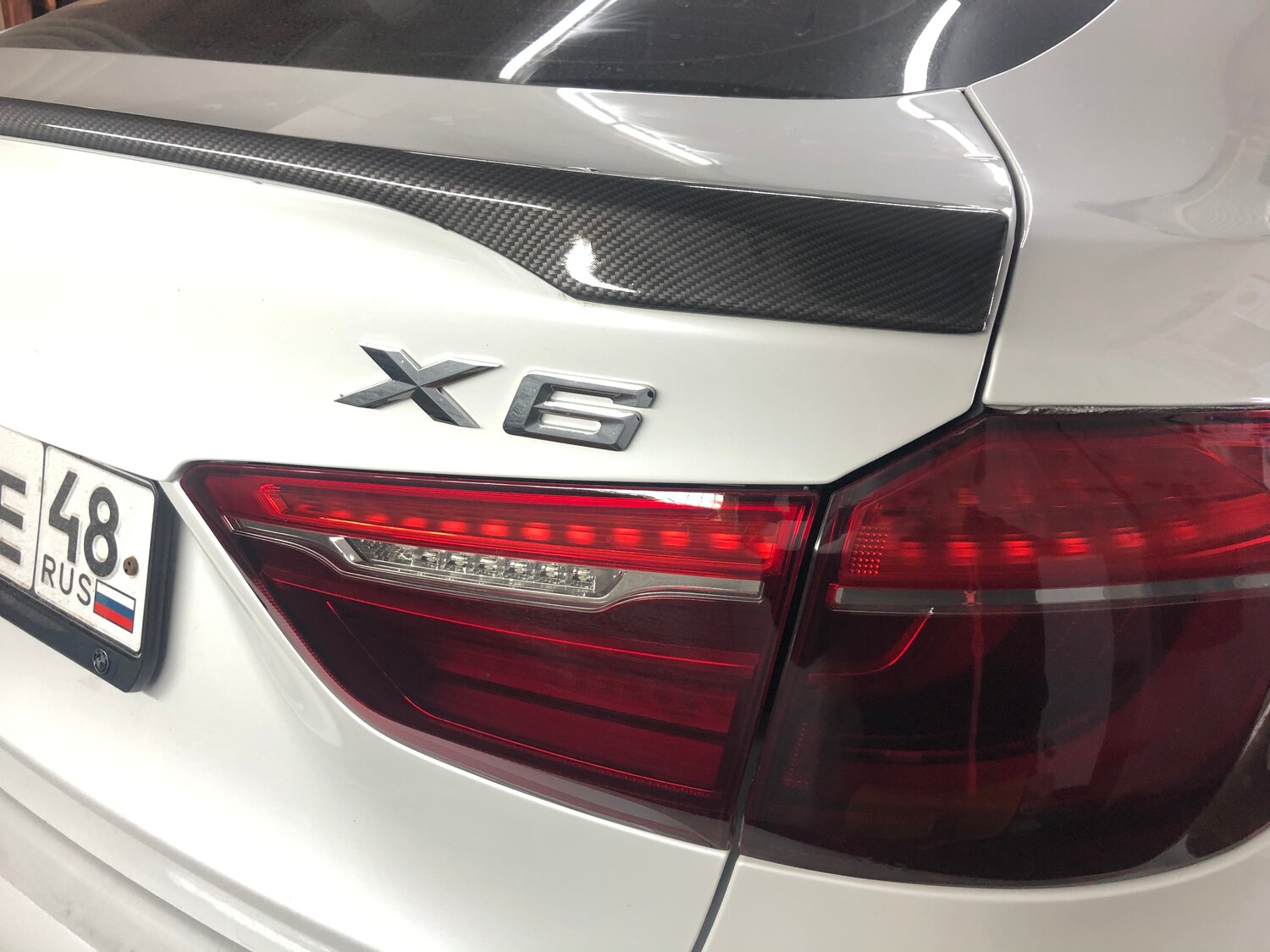 bmw x 6 2014, карбоновый спойлер на bmw x6 f16, спойлер карбон bmw x6 f16, задние фонари на bmw gt, спойлер m bmw x6 e71