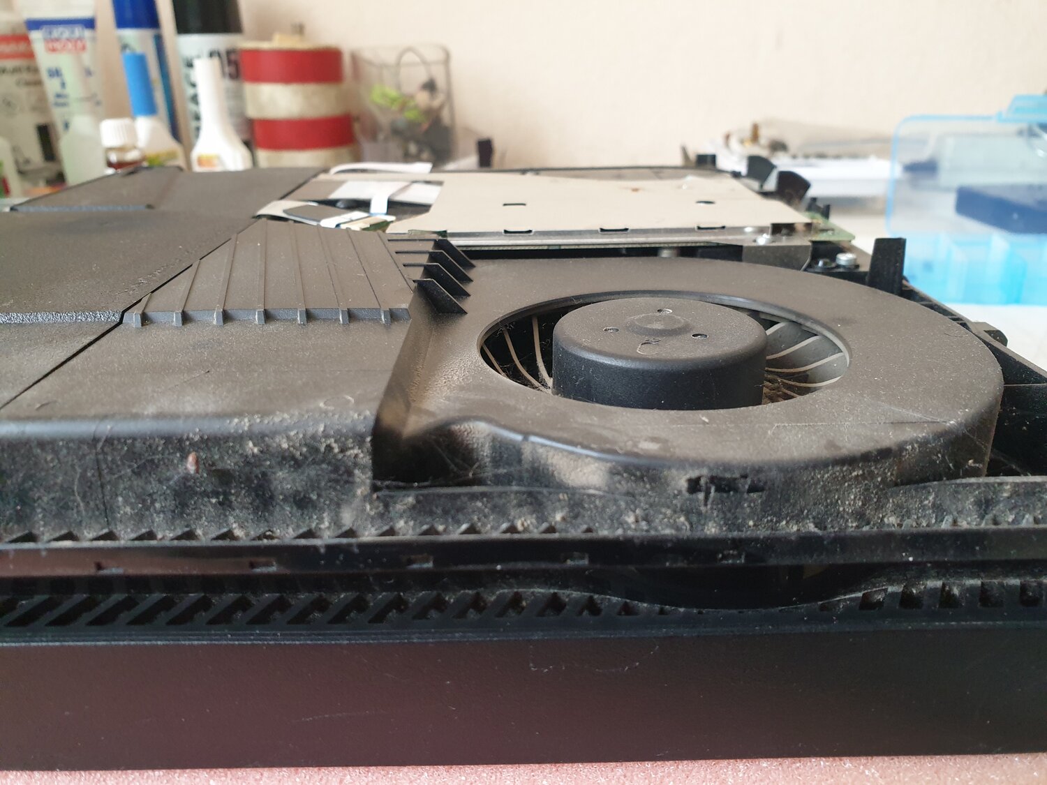 чистка ps4 slim от пыли, охлаждение ноутбука, чистка от пыли ps3 slim, чистка кулера ps4 slim, чистка ноутбука от пыли
