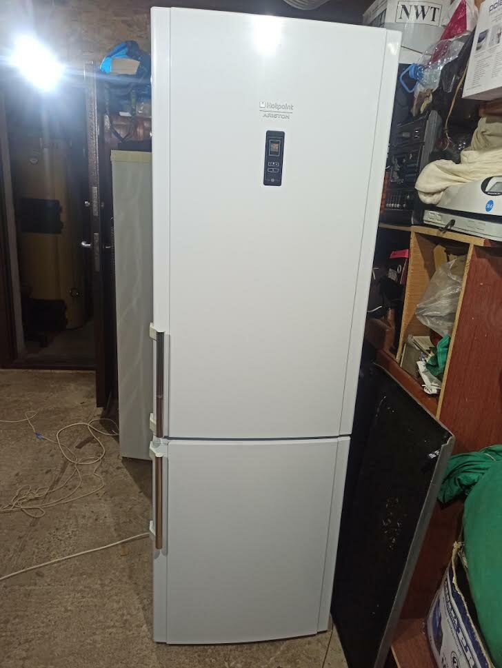 холодильник hotpoint ariston, холодильник, бытовая техника, бу холодильники, холодильник аристон