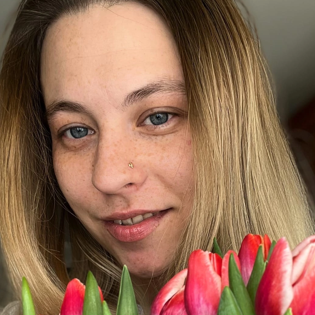 Полина Леонова