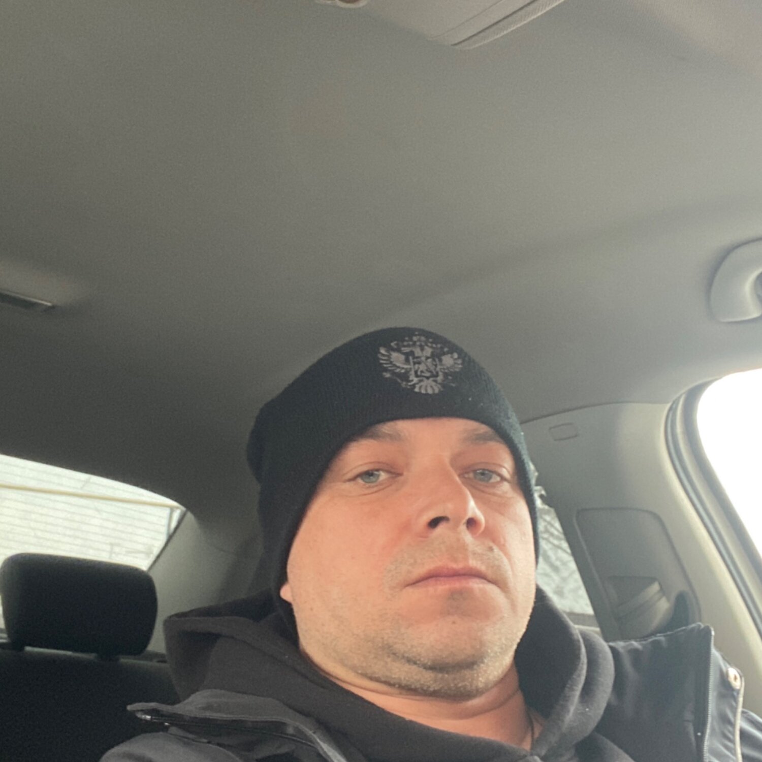 Павел Санин