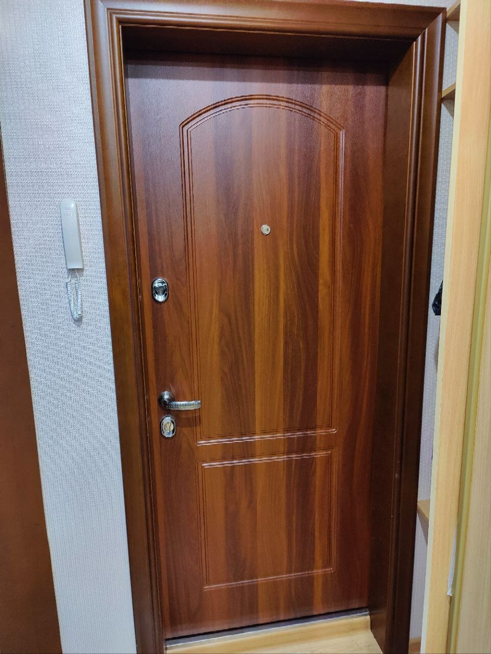 дверей, входная дверь, дверь, доборы на входные двери торекс, металлическая дверь