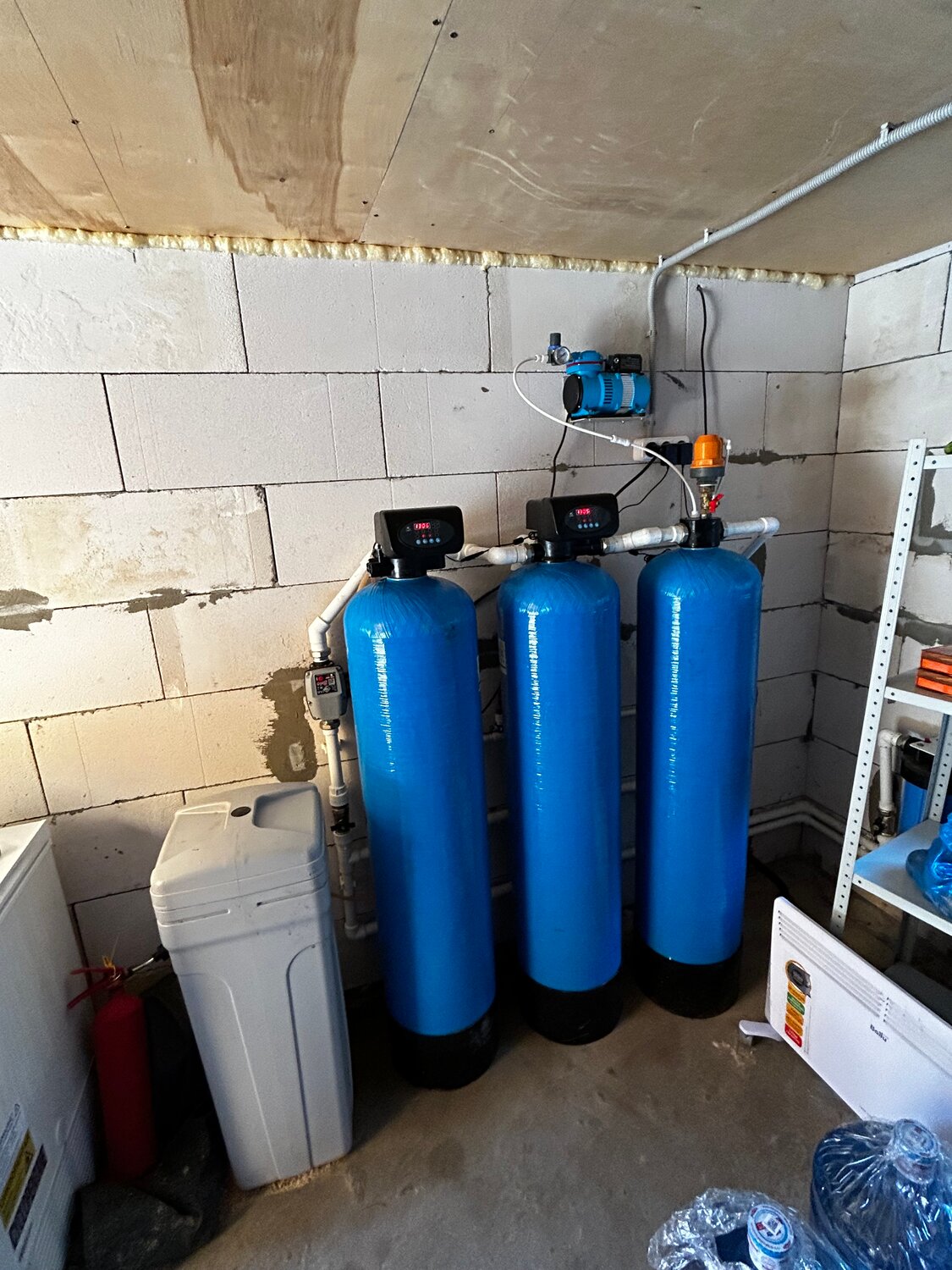 системы очистки воды, обезжелезивание воды из скважины, фильтр для умягчения и обезжелезивания воды, системы водоочистки, водоочистка